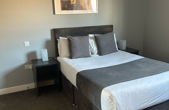 Two Bedroom Apartment Quayside Newcastle Upon Tyne