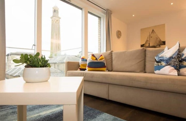 Two-Bedroom Apartment Kew Gardens/Chiswick