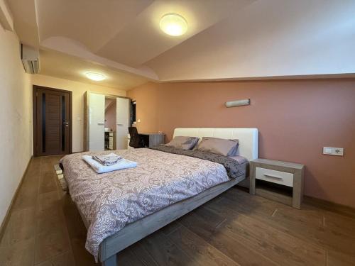 Two-Bedroom Apartment in the Heart of Burgas, Bogoridi Street