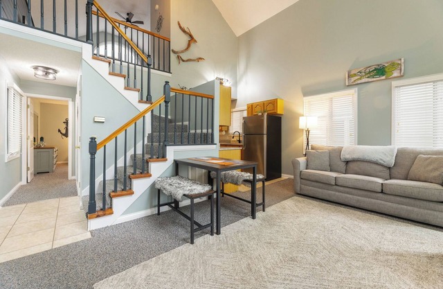 Two-bedroom Bayside Condo