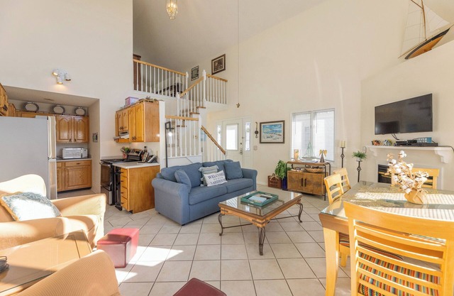 Two-bedroom Bayside Condo