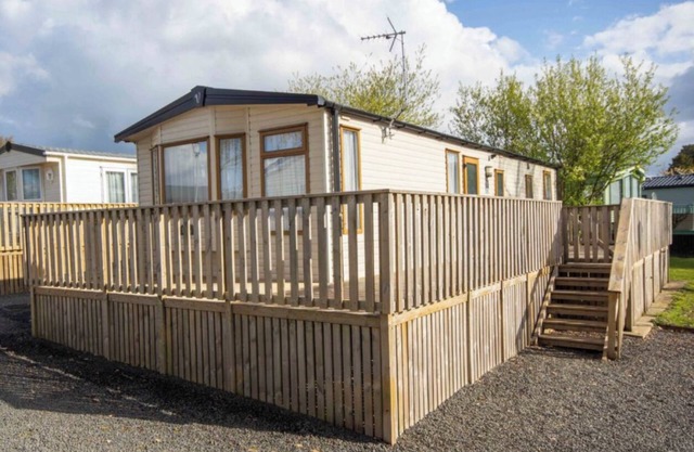 Two bedroom Caravan at Lilliarsedge