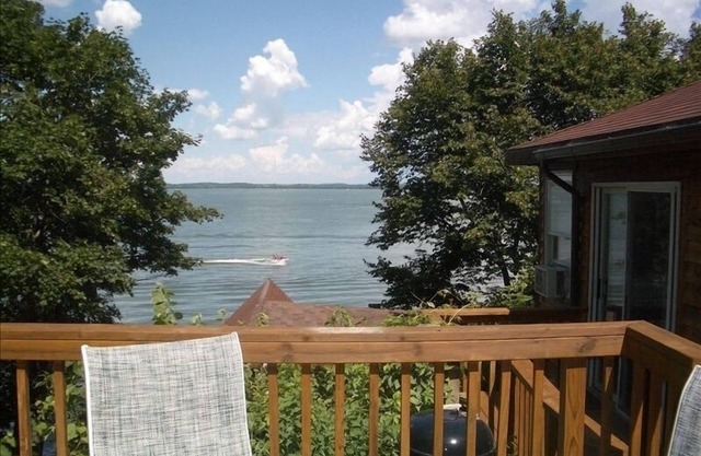 Cottage 2 chambres avec vue magnifique sur le lac!