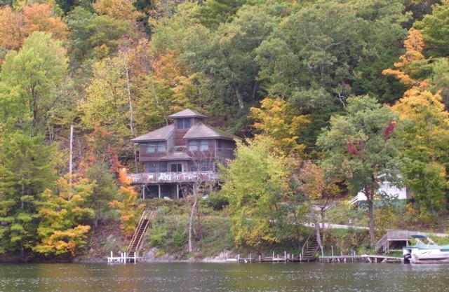 Deux chambres maison sur la rive nord-ouest du magnifique lac St. Catherine avec des kayaks