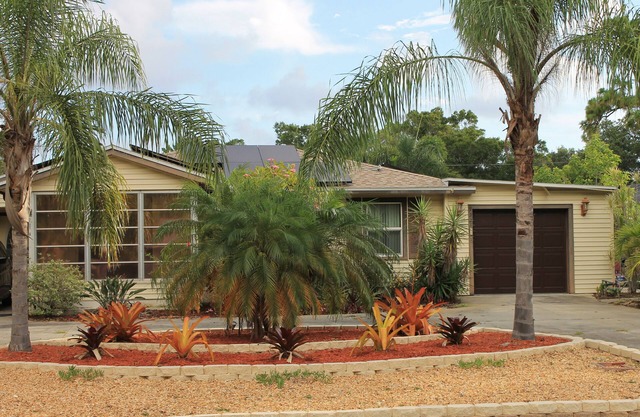Maison de deux chambres dans le quartier paisible de St Pete