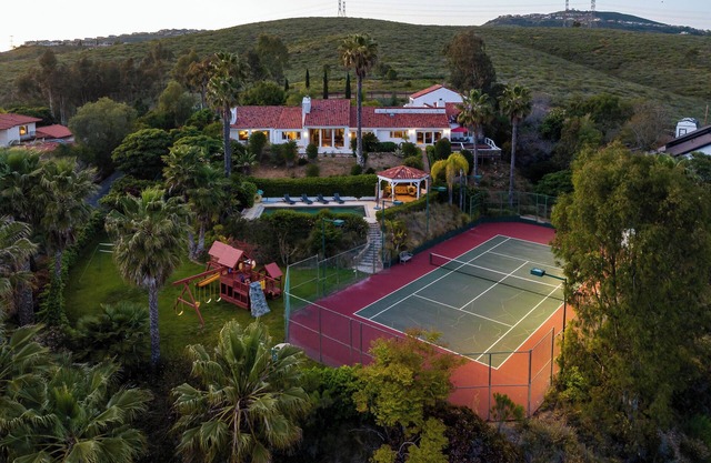 Two Estates w/ Pools, Hot Tubs, Game Rooms, Views & Tennis Court Near Wineries