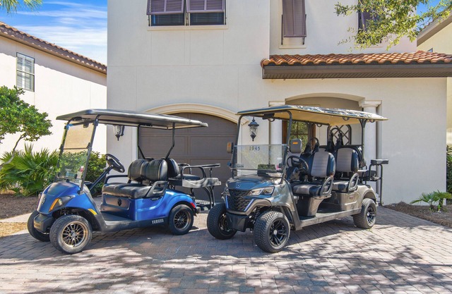 Two Golf Carts ~ Pet Friendly ~ Outdoor Patio
