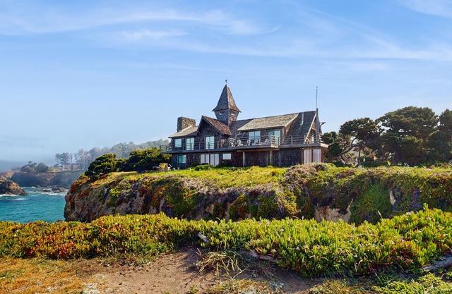 maison Oceanfront w / bain à remous privé, vue depuis le pont, jusqu'à 4 chiens bienvenus!