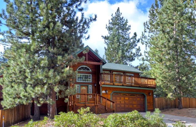 Maison pour deux familles prêtes pour l'aventure - Grand camp de base pour explorer Tahoe
