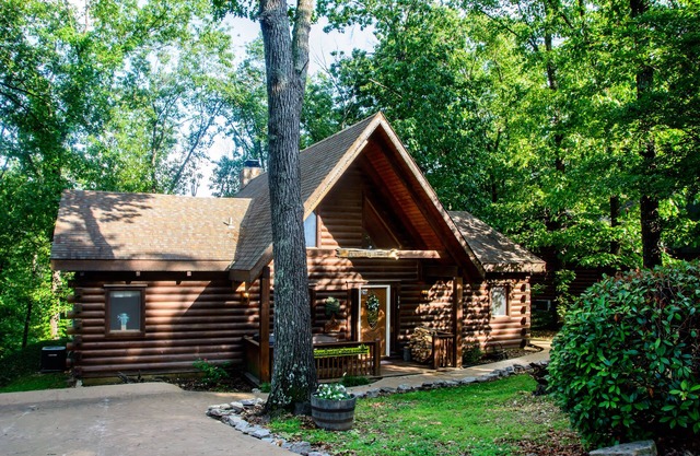 Cabine confortable avec deux suites principales, parfaites pour deux couples