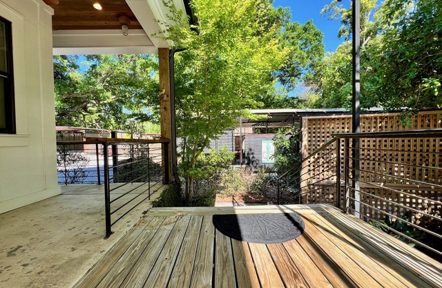Two Private Suites with shared outdoor space and 2x King Beds