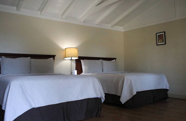 Two Queen Bed Cottage