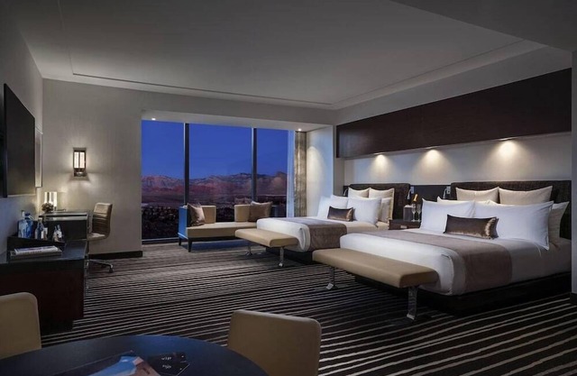 Two Queen Room at a 5⭐️ Hotel