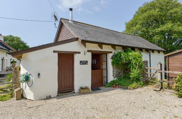 Two Shoes Cottage