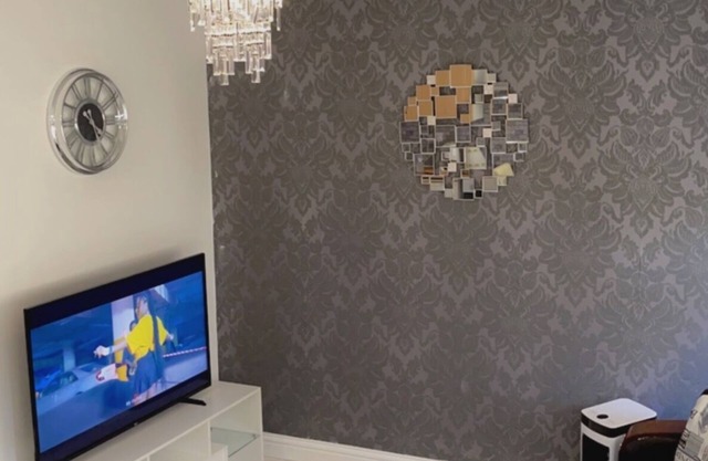 two spacious bedrooms apartment,2 bathroom, 1sofa`bed.free parking