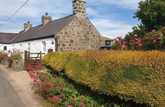 Ty'n Rhyd. Détaché Spacieux Cottage De Caractère Près Du Bord De Mer Aberdaron. 3 lits.