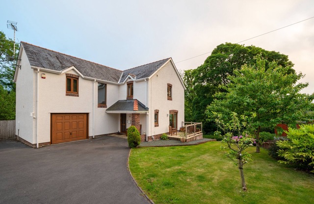 Ty Nant - Quatre Chambres Maison, Couchages 8