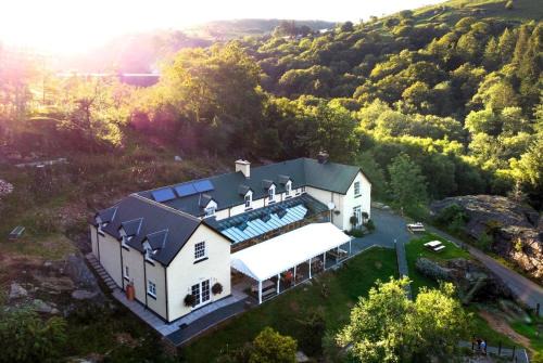 Ty Penbont House