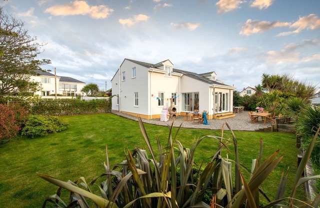 Ty Traeth - une maison individuelle de 5 chambres pouvant accueillir 10 personnes dans 5 chambres
