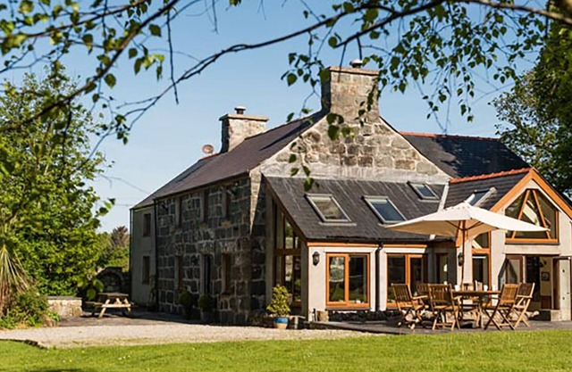 Tyddyn Morthwyl, CRICCIETH