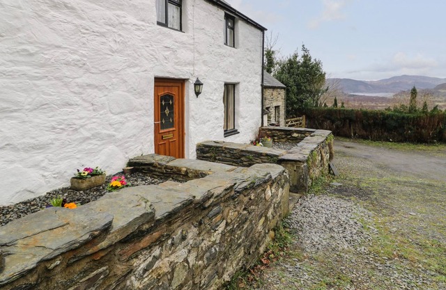 Tyddyn Seffra, FAIRBOURNE