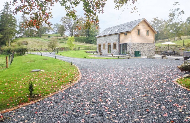 Grange Tynddol, LLANBADARN FYNYDD