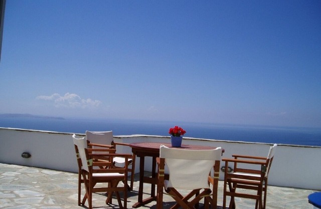 Charmante maison typique des Cyclades avec une vue imprenable sur la mer