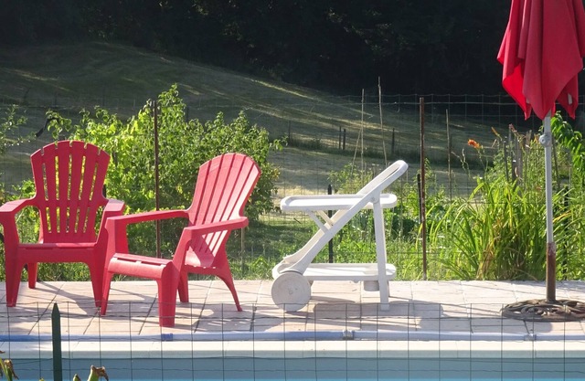 PERIGOURDINE typique avec piscine 9.5x4.5 sur terrain clos