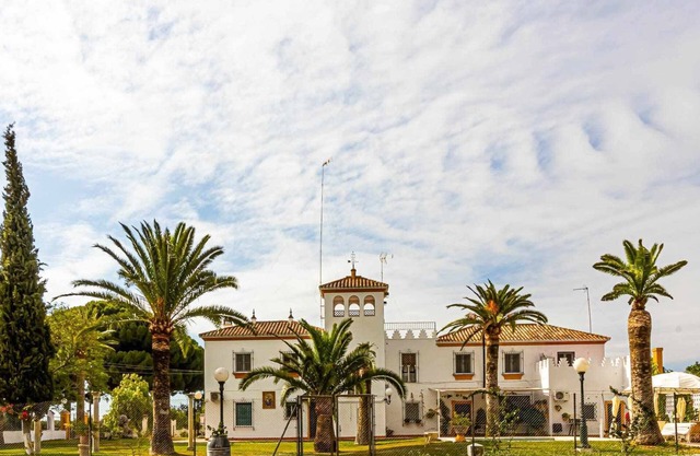 Typique Hacienda sévillane El Corchuelo à Marchena.