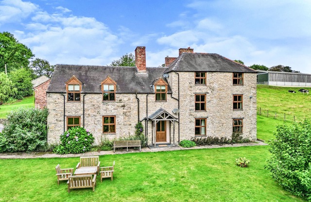 Tywysog, HENLLAN