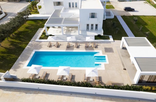 Tzanis Resort Skyros