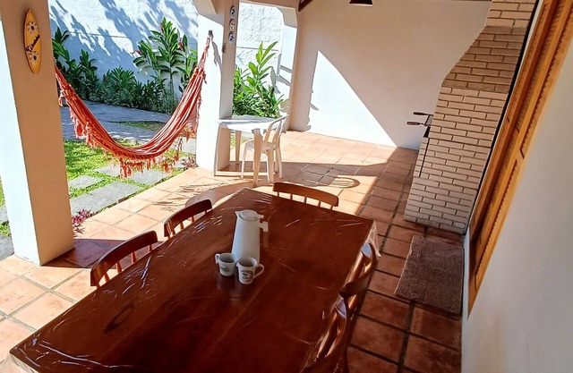 Ubatuba beach house with garage spaces, flexible check-in and check-out