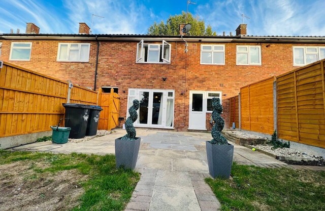 UK Spacious accommodation for up to five guests in a single home.