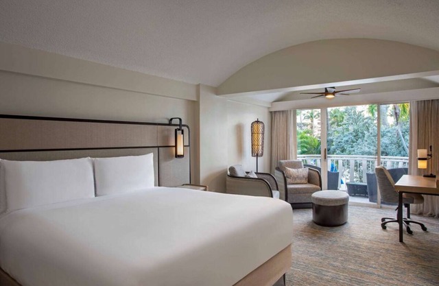 Ultimate Family Getaway Mins from Airport | Beachfront Resort w/ Outdoor Pool