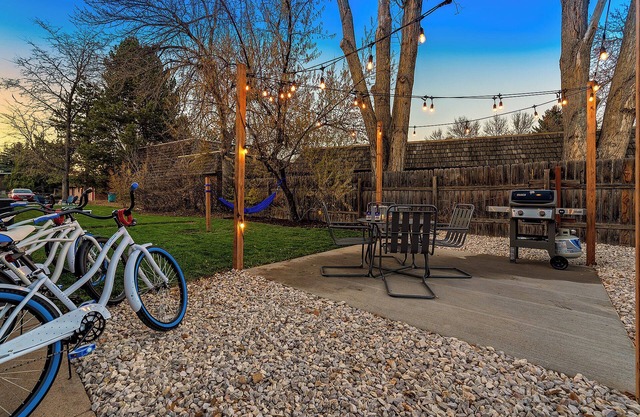 Ultimate Group Getaway | Big Yard, Fire Pit, Grill