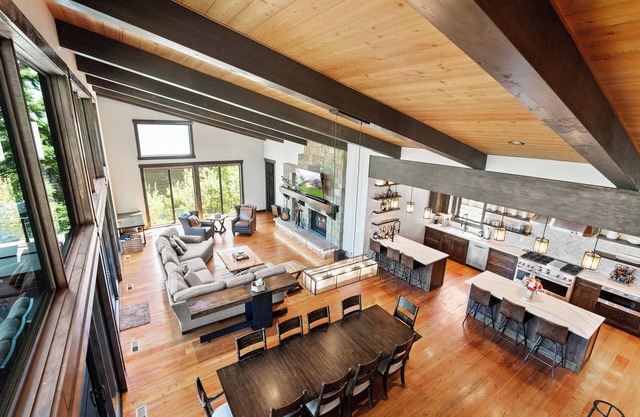 Ultimate Luxury Ski-in/Ski-out Home 5BD, 5.5BA 2 Hot Tubs, Steam Room, Game Room