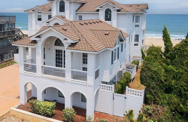 Signature Series 8 Bedroom Extravaganza