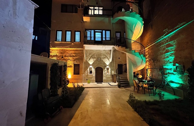 Uluyol Stone House
