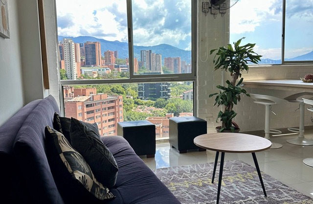 Unbeatable location! With a spectacular view and everything just minutes away.