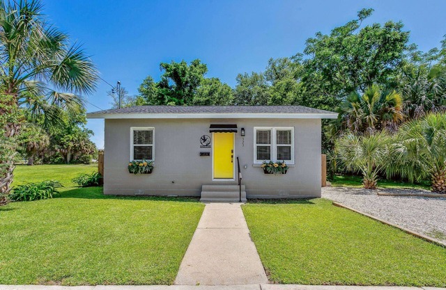 Unbeatable Location-Walk To The Wahoos Stadium, Community Maritime Park or Palafox-Sm. Dog Friendly