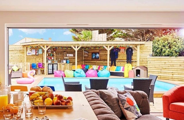 Unbelievable 10 bedroom pool property a stone's throw from Fistral Beach