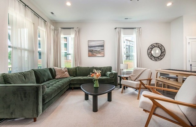 UNCC 4BR | Pet-Friendly Stay