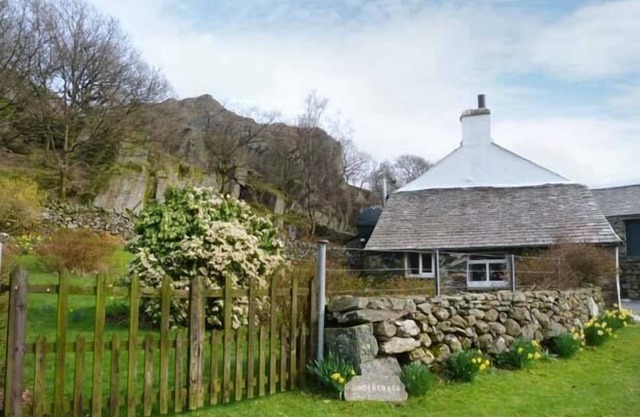 Undercragg, BROUGHTON-IN-FURNESS
