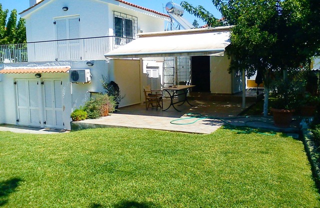 Moments de vacances inoubliables dans une villa, un jet de pierre de la mer