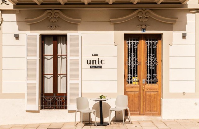 "unic, turisme d'interior"