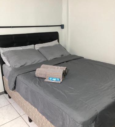 Unidade independente em sobrado, confortável e familiar no coração de Foz! TÉRREO e piscina compartilhada