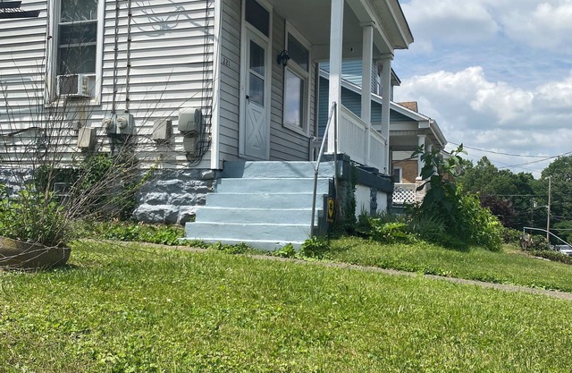 Unique 2 bedroom gem on quiet street
