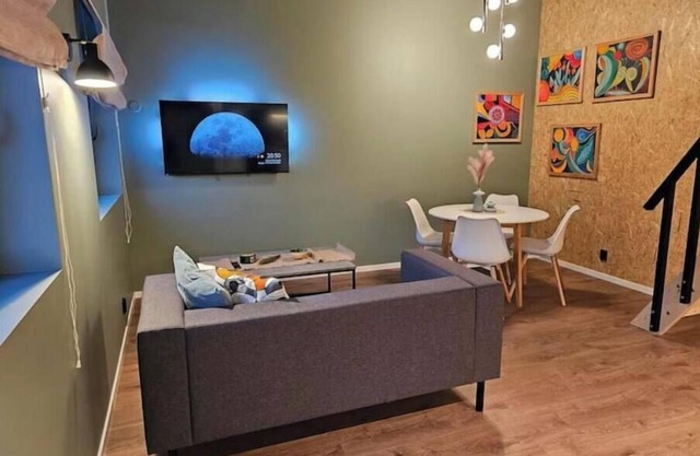 Unique and comfortable apartment with free parking