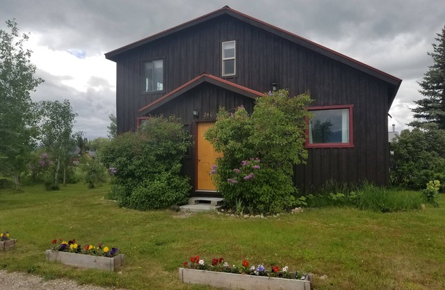 Maison d'artiste unique et spacieuse à 5 pâtés de maisons de la rue Main