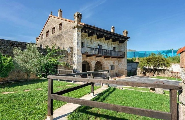 Maison de vacances unique à Los Corrales de Buelna avec solarium